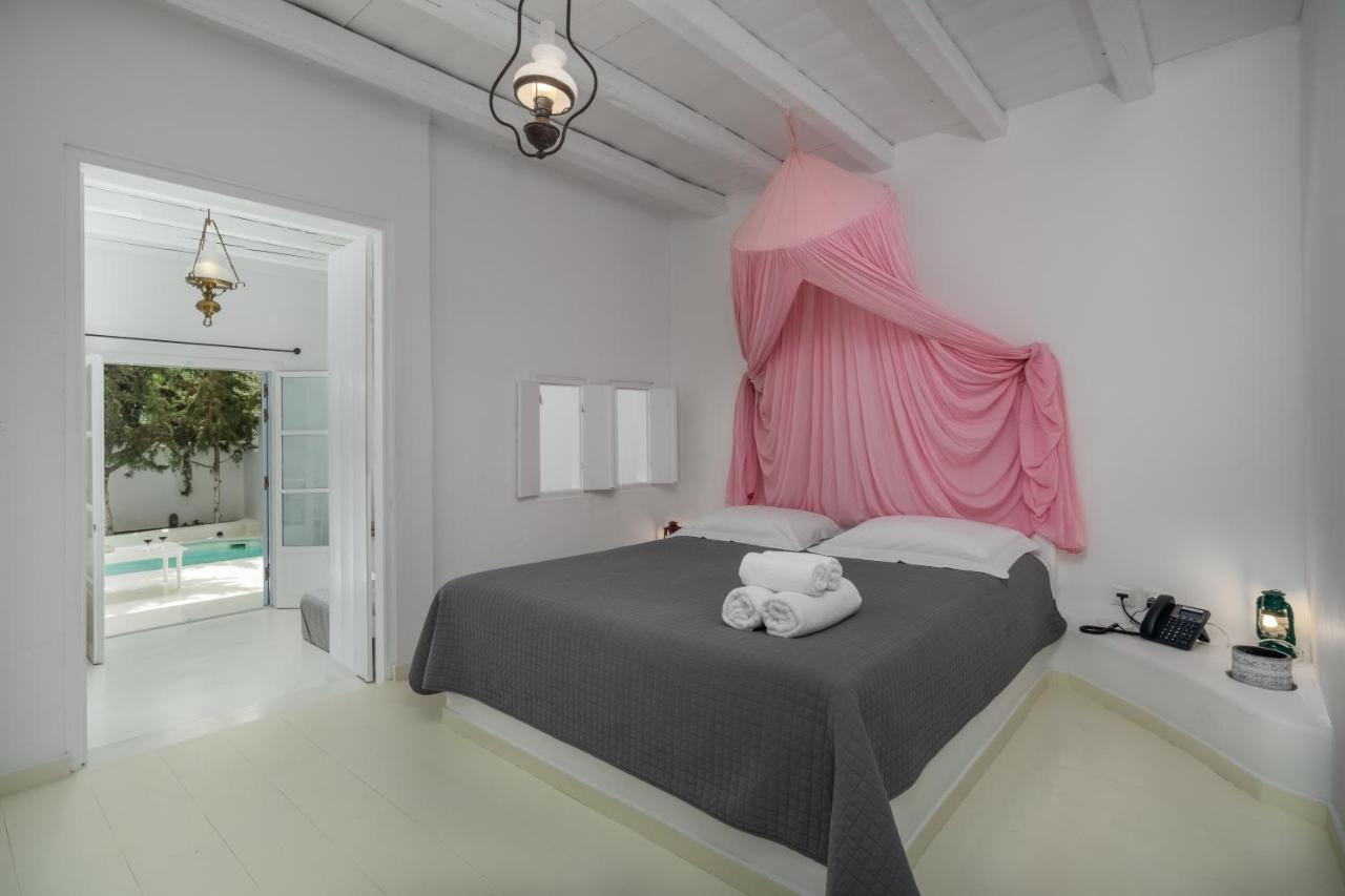 Thalassitra Private Pool Suites Adamantas Eksteriør billede