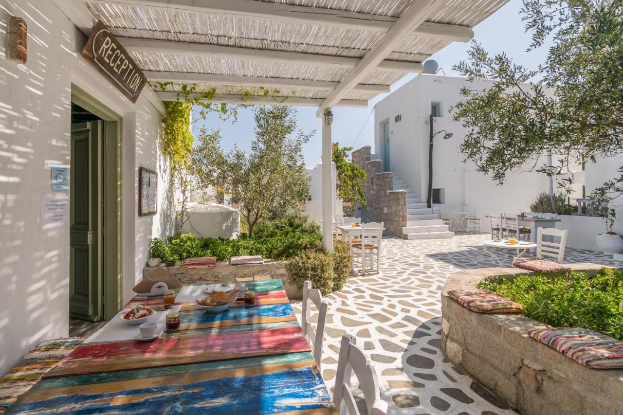 Thalassitra Private Pool Suites Adamantas Eksteriør billede
