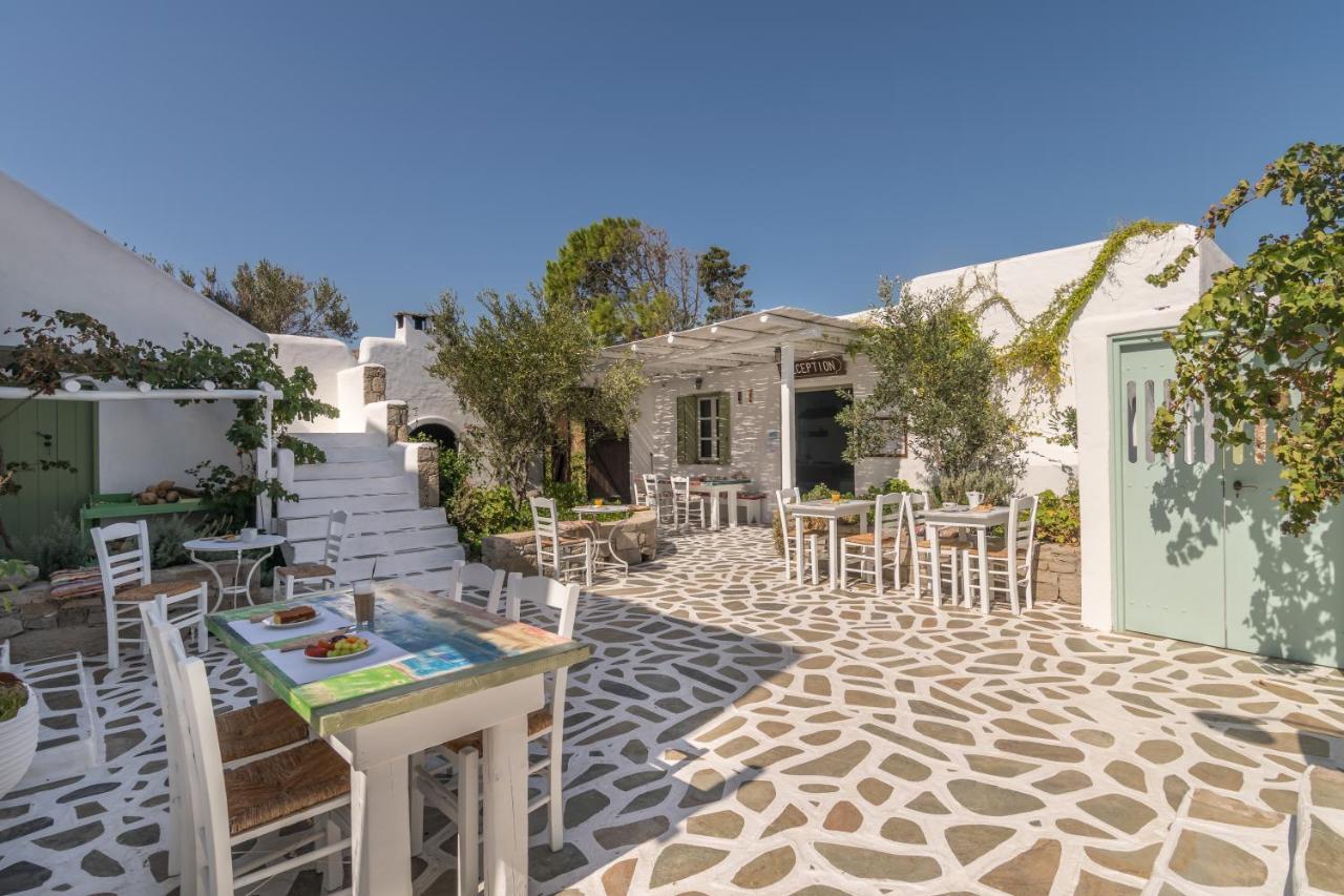 Thalassitra Private Pool Suites Adamantas Eksteriør billede