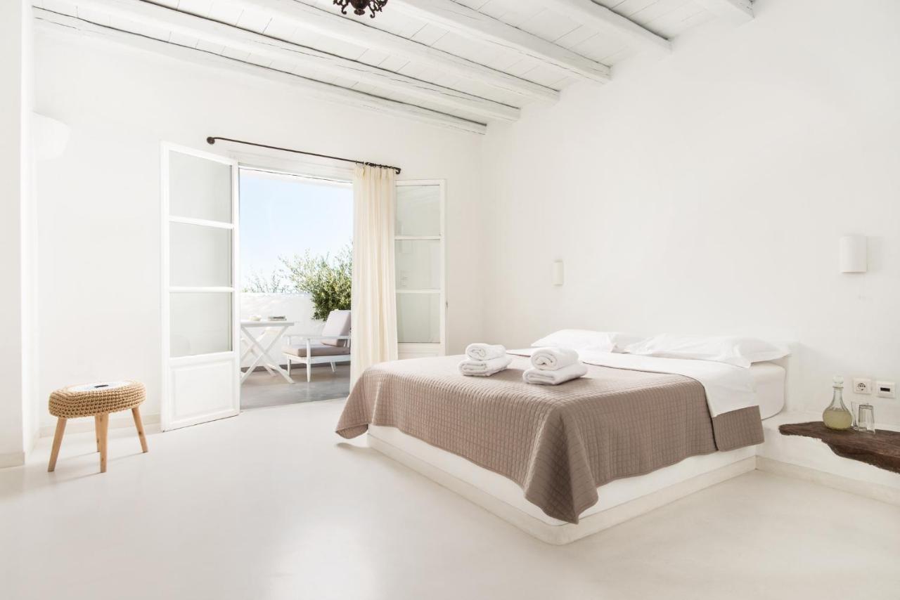 Thalassitra Private Pool Suites Adamantas Eksteriør billede